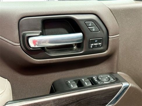Used 2022 Chevrolet Silverado 3500 LTZ w/ Z71 Off-Road Package image 15