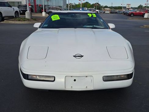 Used 1993 Chevrolet Corvette Coupe RWD image 8