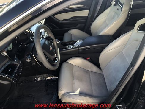 Used 2016 Cadillac CTS V w/ Luxury Package image 11