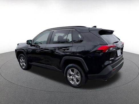 Used 2025 Toyota RAV4 XLE image 10