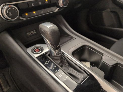 Used 2022 Nissan Sentra SV FWD image 28