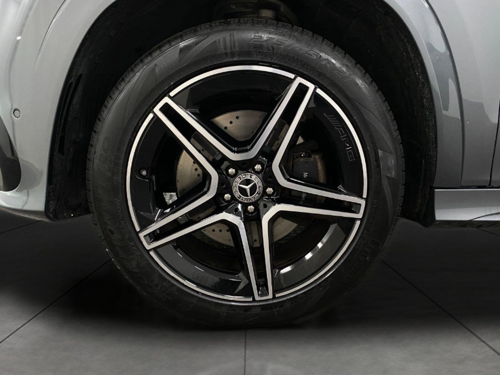 Certified 2024 Mercedes-Benz GLS 450 4MATIC image 13