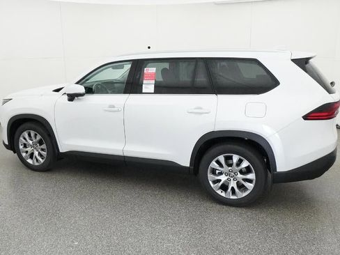 New 2026 Toyota Grand Highlander Limited image 4