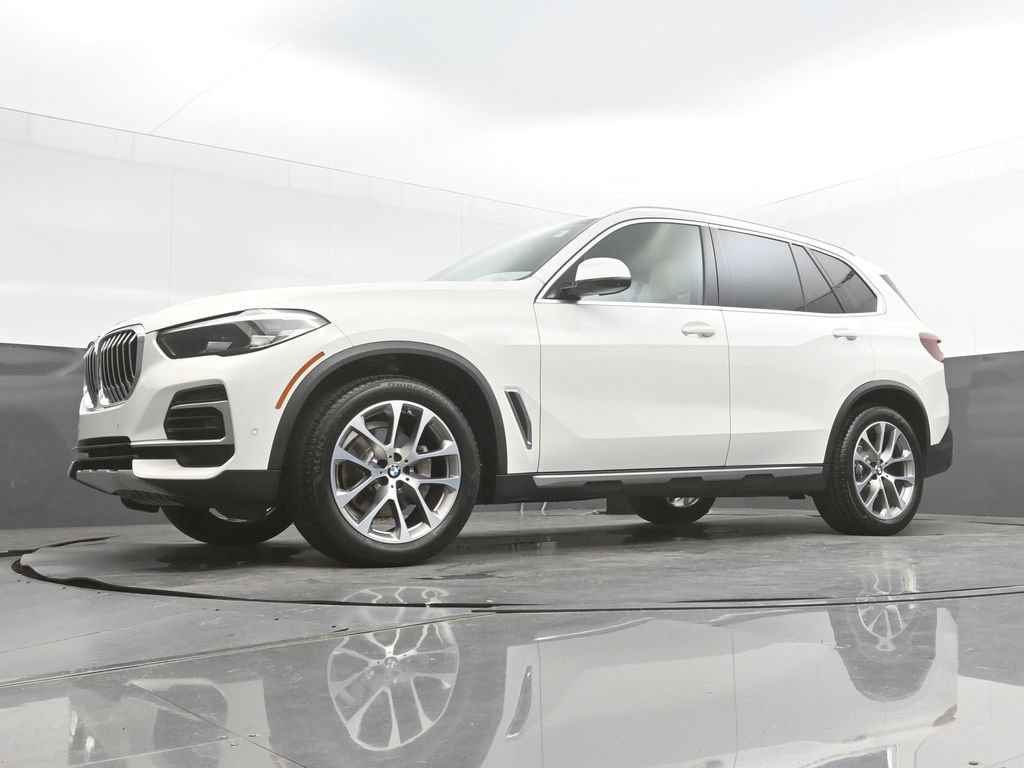Used 2022 BMW X5 sDrive40i w/ Premium Package RWD image 40
