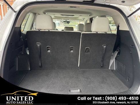 Used 2020 Kia Telluride S w/ S 8 Passenger Seating Package image 18