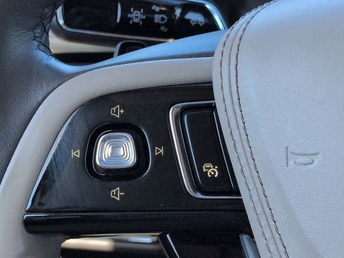 Certified 2023 Lincoln Aviator Reserve RWD image 25