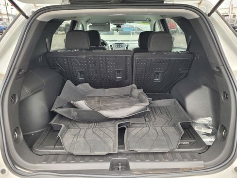 Used 2022 Chevrolet Equinox LS w/ LS Convenience Package FWD image 10