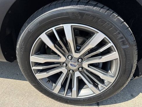 Used 2017 Ford Explorer Platinum AWD/4WD image 13