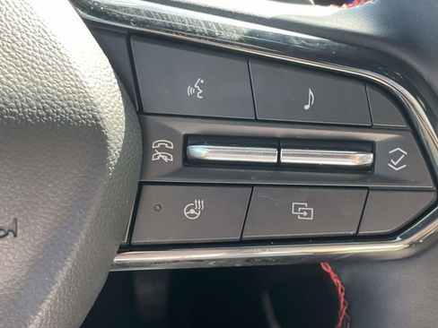 Used 2024 Chevrolet Traverse RS AWD/4WD image 22