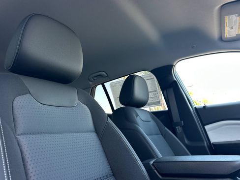 New 2026 Chevrolet Trax LT w/ Driver Confidence Package FWD image 17