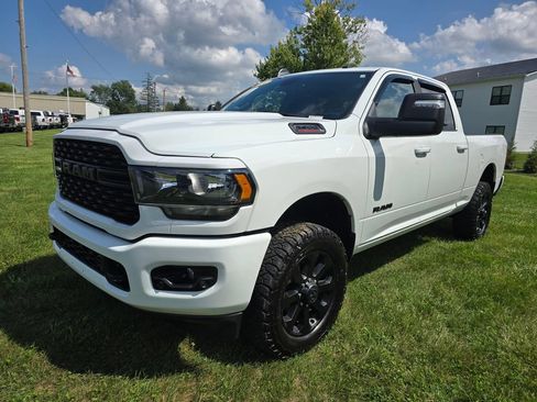 Used 2024 RAM 2500 Big Horn w/ Night Edition AWD/4WD image 3