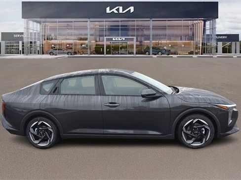 New 2025 Kia K4 EX image 2