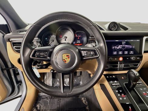 Used 2023 Porsche Macan S AWD/4WD image 13