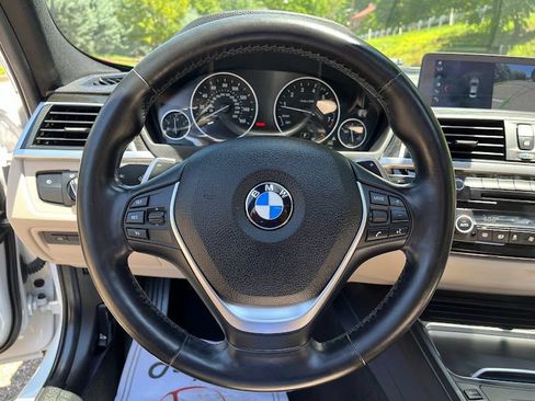 Used 2018 BMW 340i xDrive Sedan w/ Premium Package AWD/4WD image 12