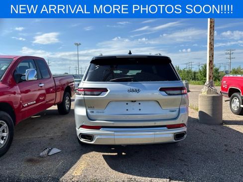 Used 2021 Jeep Grand Cherokee L Summit w/ Advanced Protech Group IV AWD/4WD image 5
