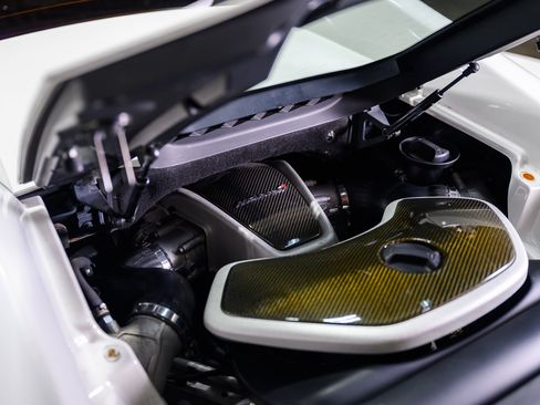 Used 2013 McLaren MP4-12C Spider image 25