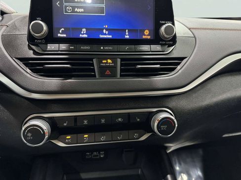 Used 2022 Nissan Altima 2.5 SR w/ Midnight Edition Package FWD image 37
