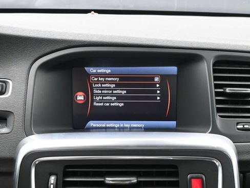 Used 2014 Volvo S60 T5 FWD image 15