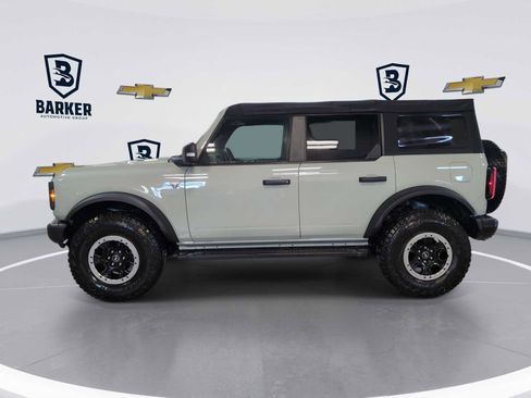 Used 2022 Ford Bronco Badlands w/ Sasquatch Package AWD/4WD image 5