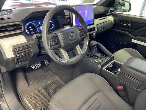 Used 2024 Toyota Tacoma TRD Sport image 19