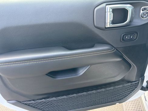 Used 2025 Jeep Wrangler Sahara 4xe image 14