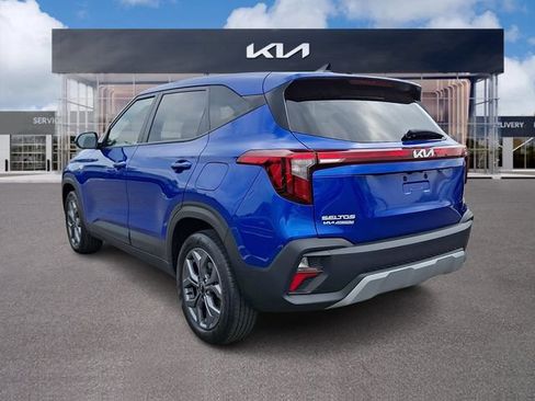 Used 2024 Kia Seltos LX AWD/4WD image 4