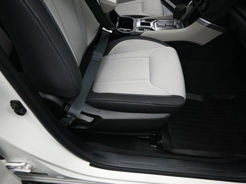 Used 2023 Subaru Forester image 33