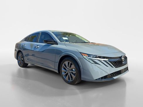 New 2026 Nissan Sentra SL image 7