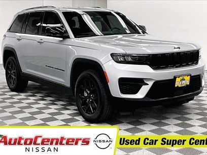 Used 2024 Jeep Grand Cherokee Altitude