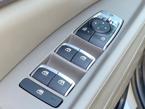 New 2026 Kia Carnival EX image 11