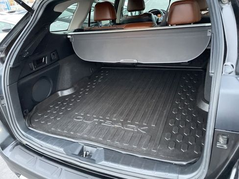 Used 2020 Subaru Outback Touring w/ Popular Package #2 image 16