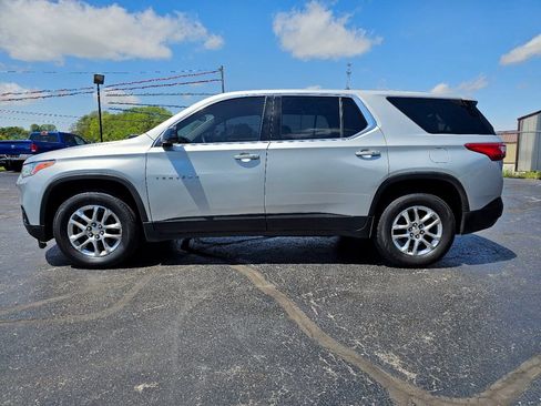 Used 2019 Chevrolet Traverse LS FWD image 32