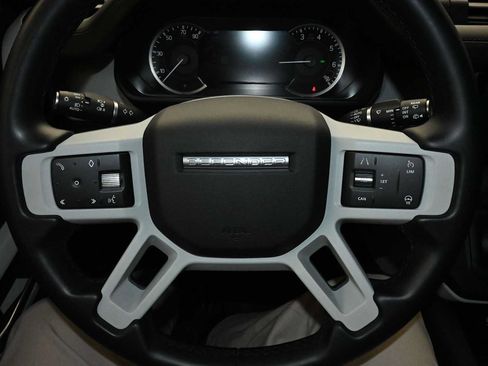 Used 2023 Land Rover Defender 110 SE AWD/4WD image 21
