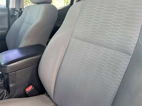 Used 2019 Toyota Tacoma SR5 image 20