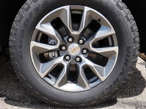 New 2026 Chevrolet Silverado 1500 LT AWD/4WD image 6