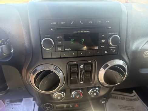 Used 2016 Jeep Wrangler Unlimited Sport w/ Quick Order Package 24S AWD/4WD image 9