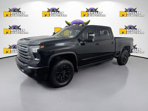 Used 2024 Chevrolet Silverado 3500 High Country w/ Technology Package image 1
