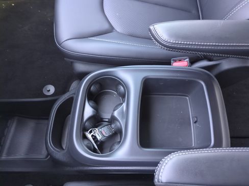 New 2026 Chrysler Pacifica Select FWD image 15