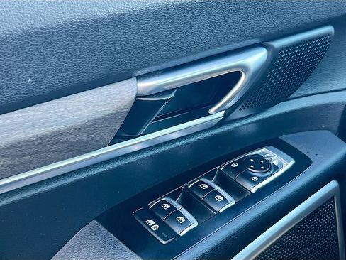 Used 2022 Kia Telluride EX w/ EX Premium Package FWD image 18