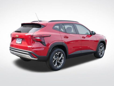 New 2026 Chevrolet Trax LT FWD image 4