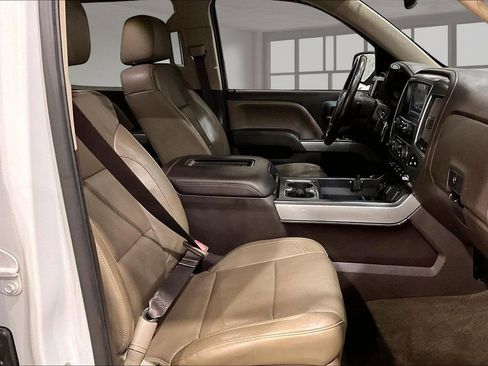 Used 2017 Chevrolet Silverado 1500 LTZ Z71 w/ LTZ Plus Package image 7