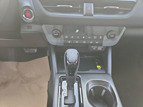 New 2026 Subaru Outback Limited image 11