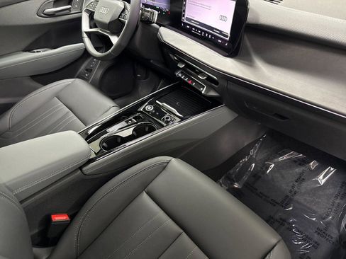 New 2026 Audi Q3 quattro 2.0T AWD/4WD image 15