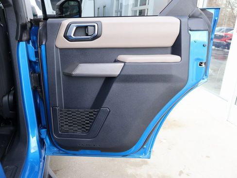 Used 2022 Ford Bronco Wildtrak image 30