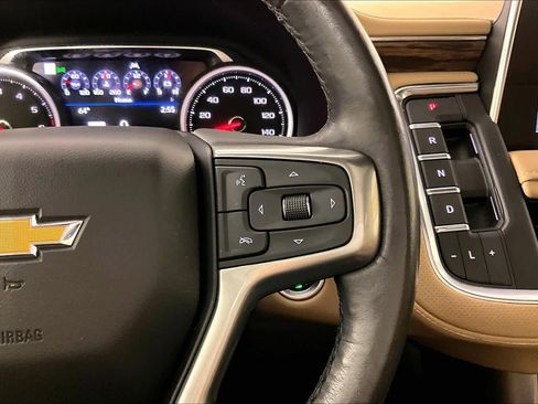 Used 2021 Chevrolet Tahoe Premier w/ Premium Package image 23