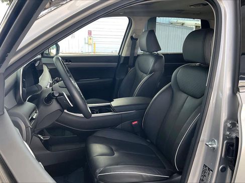 Used 2024 Hyundai Palisade SEL image 15