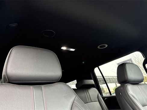 Used 2024 Chevrolet Suburban RST image 26