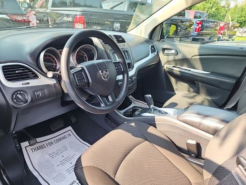 Used 2020 Dodge Journey SE FWD image 14