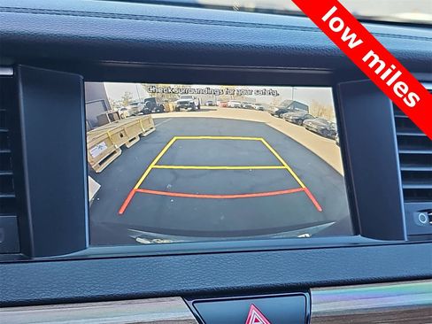 Used 2019 Kia Cadenza Premium image 24