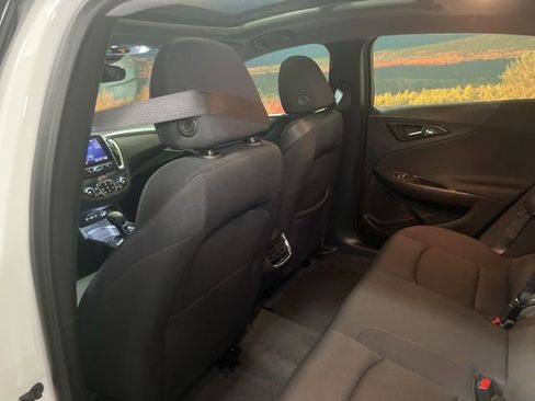 Used 2023 Chevrolet Malibu LT image 48